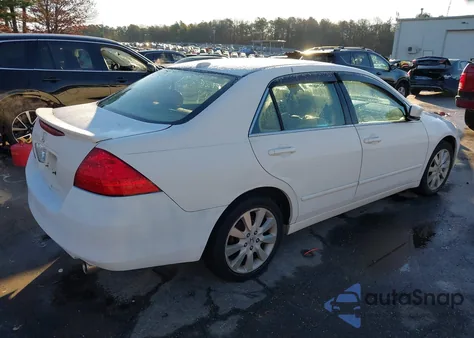 2007 Honda Accord 3.0 Ex z USA, uszkodzony, nr VIN 1HGCM66587A089684